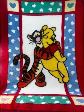 Disney Winnie the Pooh & Tigger vintage baby Blanket/throw - Red, green, blue